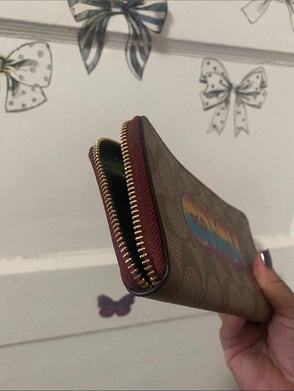 COACH Graffiti Logo Zip Wallet - Rainbow 🌈 Accent EUC 💙🩵 - Picture 5 of 7